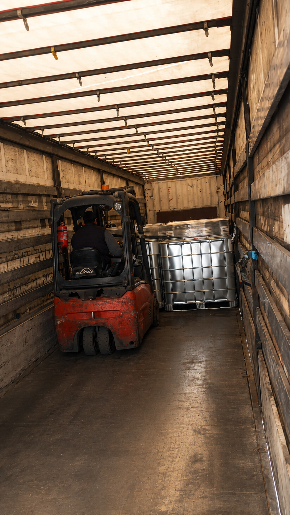 Forkliftle dorse içi istifleme